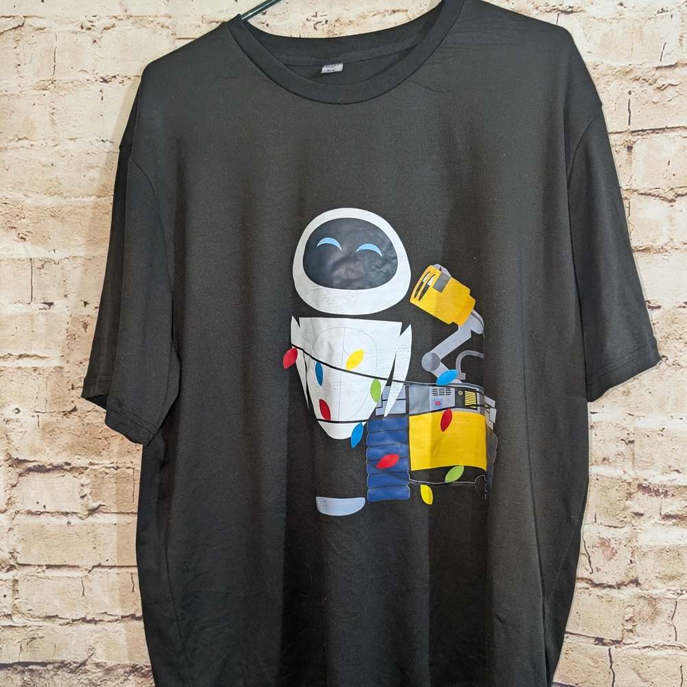 ♥️Wall E And Eva Christmas Light Shirt XL Excellent Condition